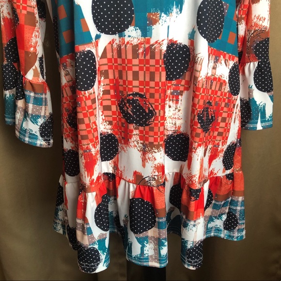 Lily Bell Sleeve Geometric Pattern Shirt - Picture 2 of 13